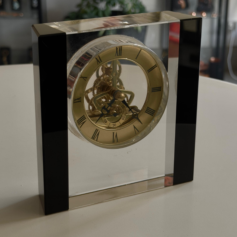 Reloj de Escritorio Cristal Modelo Black Golden+ Grabado Personalizado