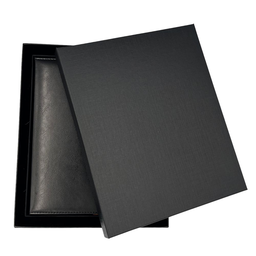 Set Regalo Agenda Eco Cuero Acolchado + Boligrafo Modelo New Allure Black + Personalizado